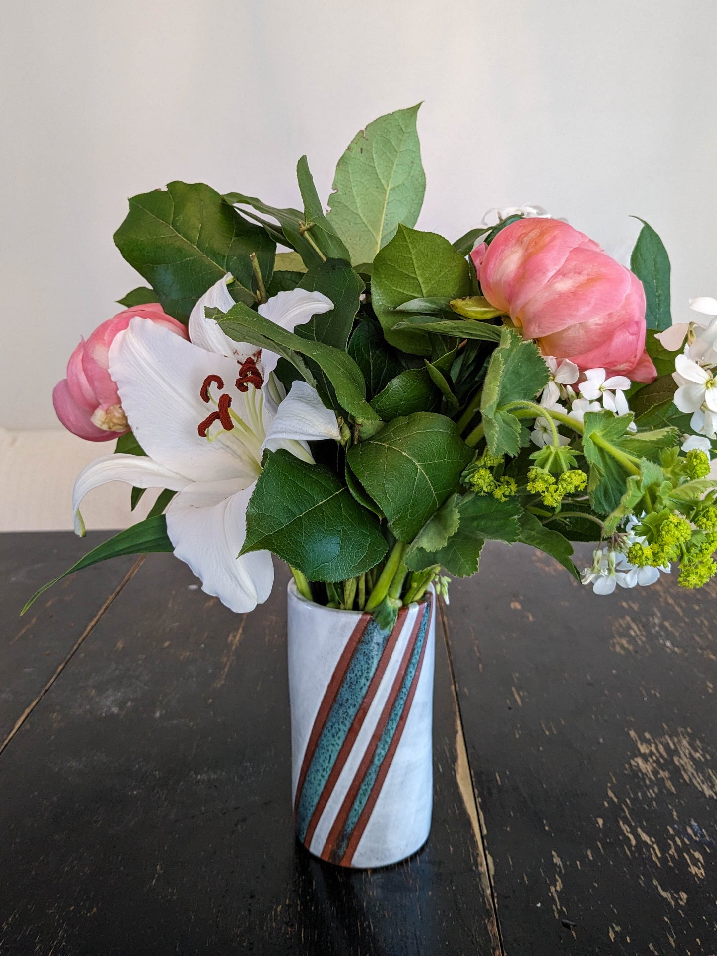 diagonal stripe vase